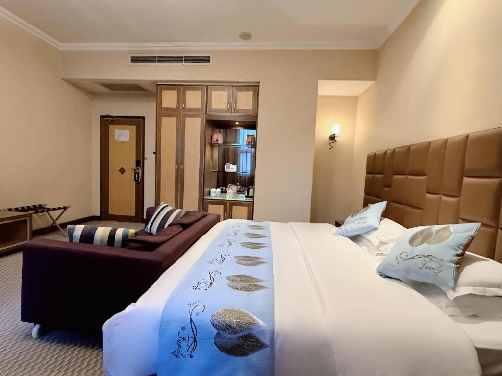 Chongqing Milky Way Hotel מראה חיצוני תמונה